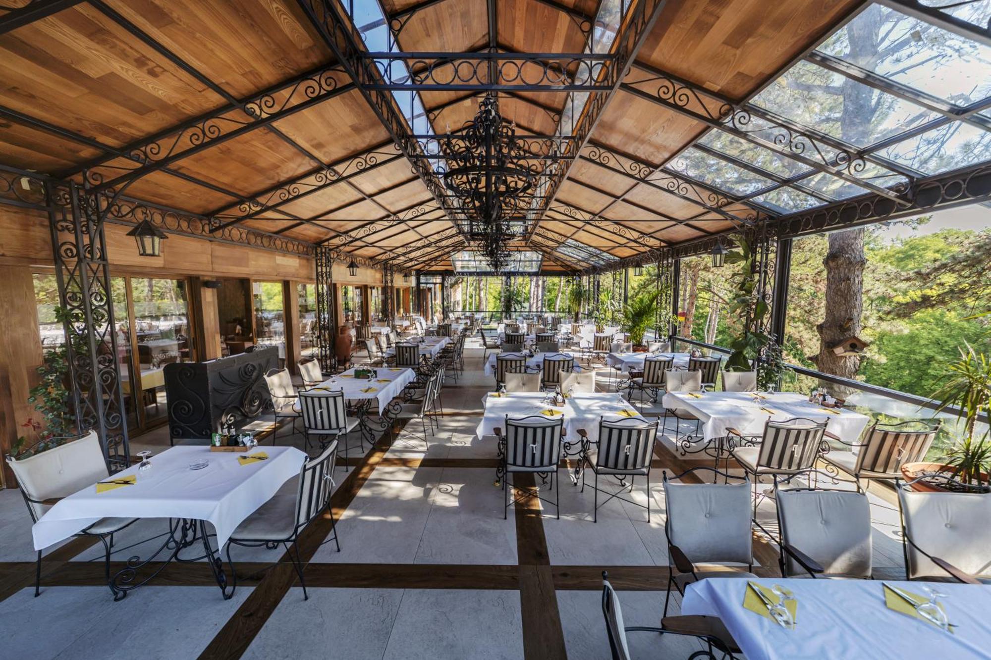 Hotel Borkovac Рума Екстериор снимка