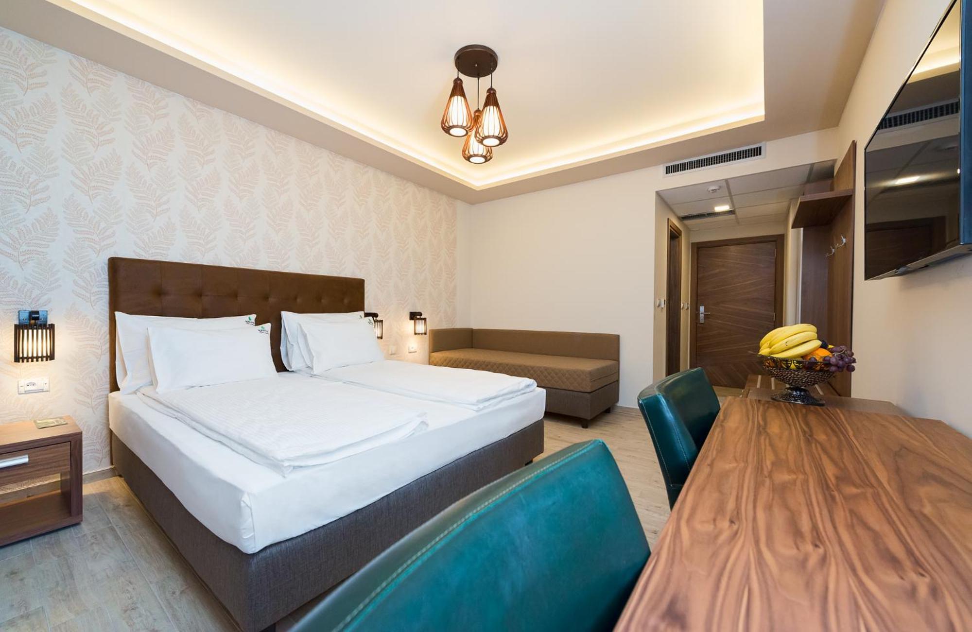 Hotel Borkovac Рума Екстериор снимка